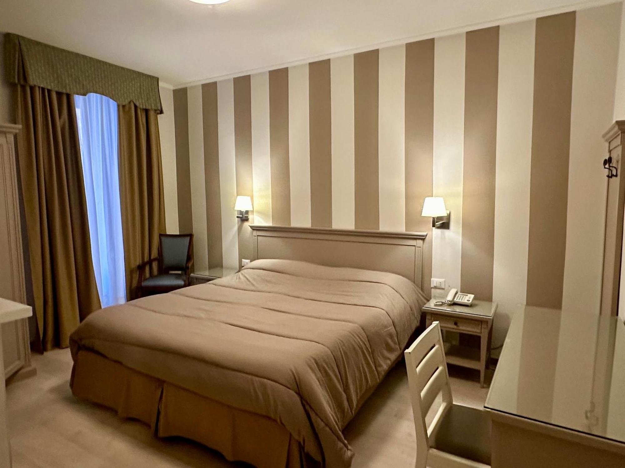 Hotel Bristol Trieste Ngoại thất bức ảnh