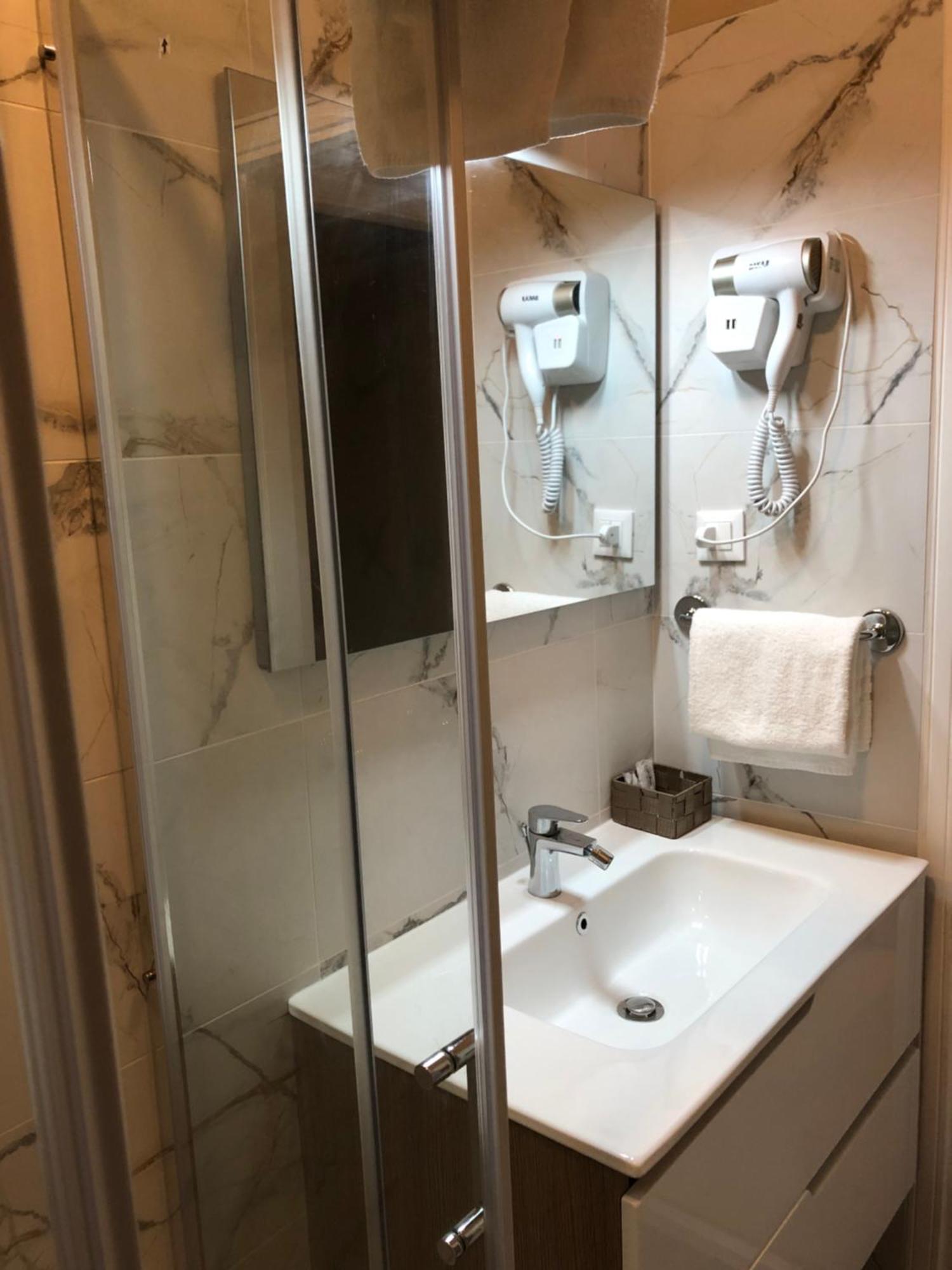 Hotel Bristol Trieste Ngoại thất bức ảnh